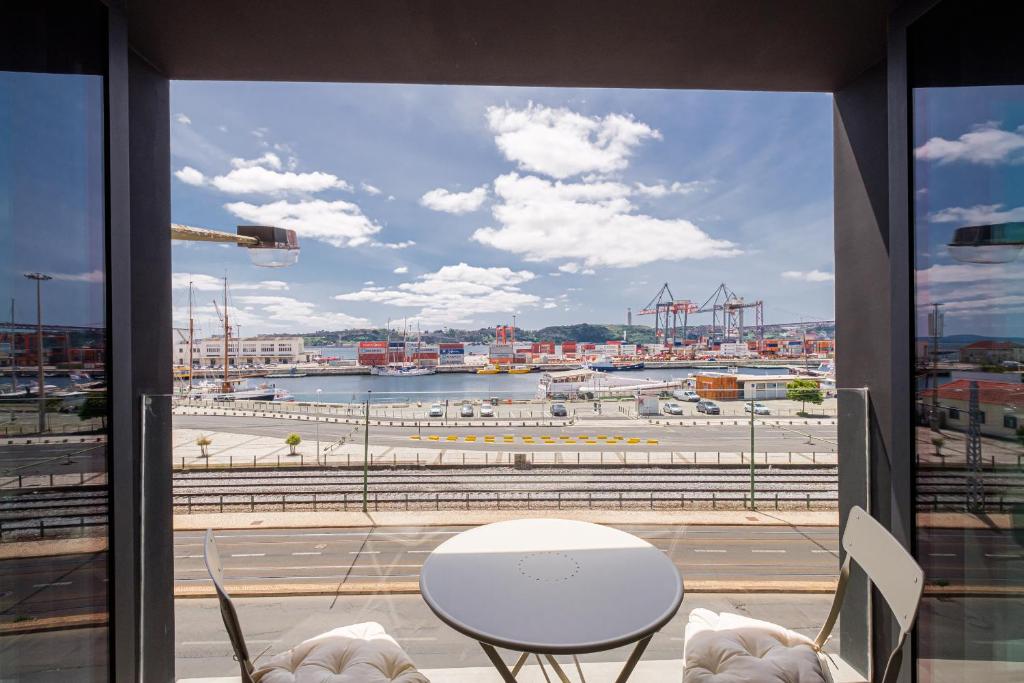Nomad's 2Bed Riverside Lisbon photo