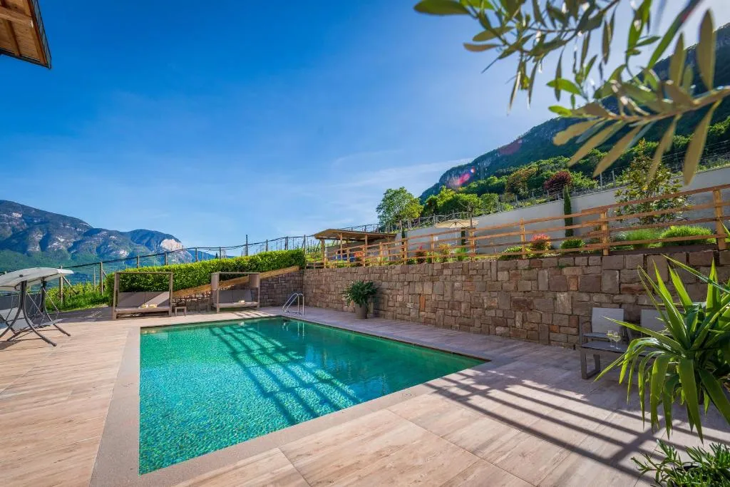 Vineus Tramin, hotel a Termeno