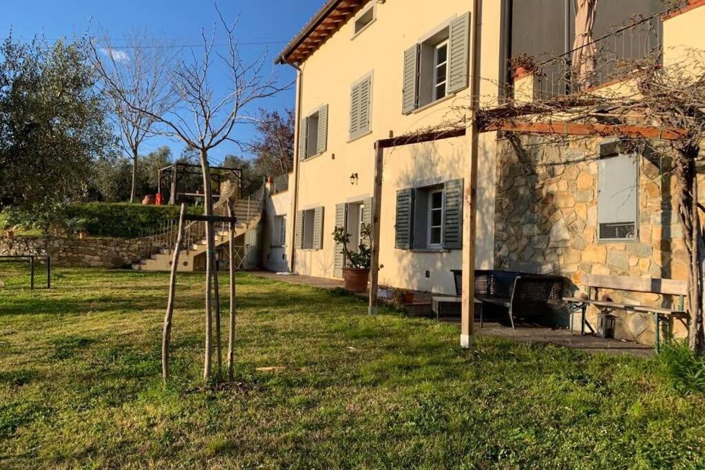 Bilocale con giardino alle porte di Firenze — Hotel in Bagno A Ripoli