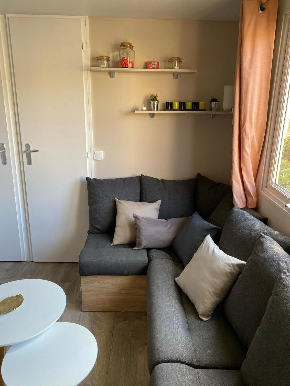 Mobil Home 3 chambres climatisé tout équipé - 4