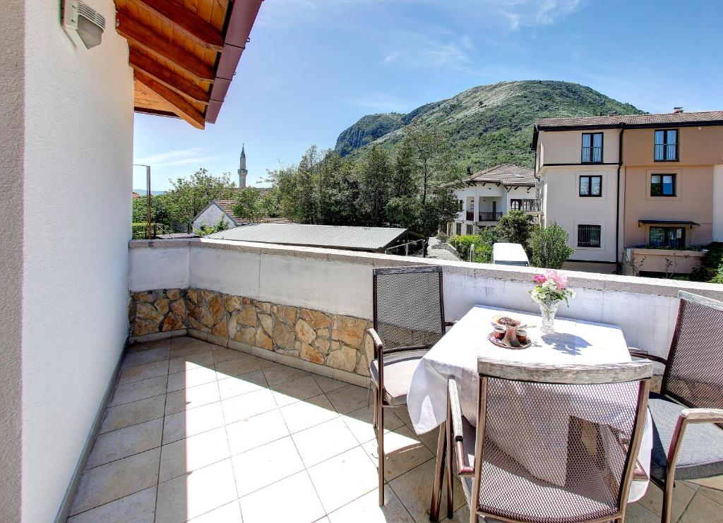 Hotel Almira photo
