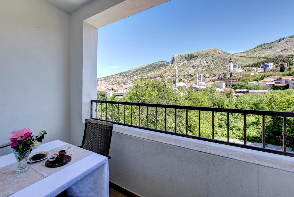 Hotel Almira photo