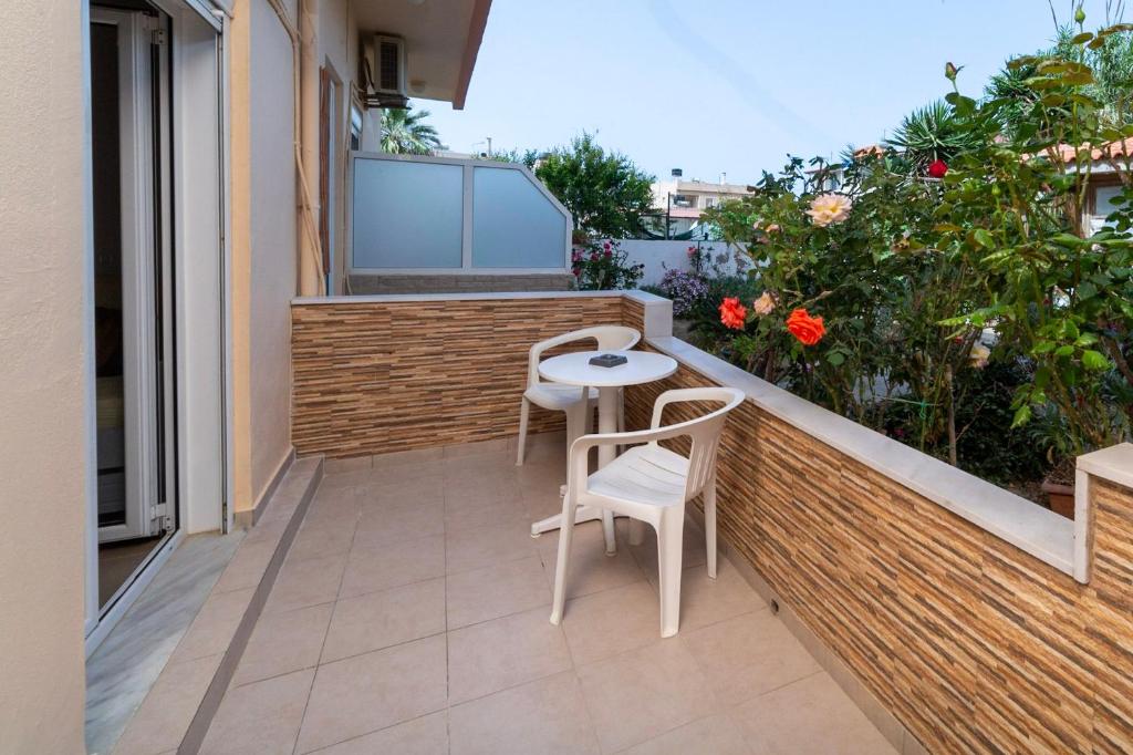 La Stella Apartments — Hotel building in Gazi