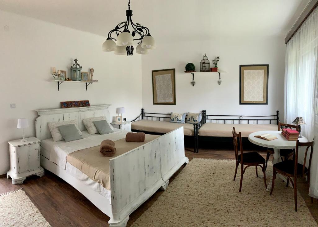 Gyere be Vendégház, Drégelypalánk