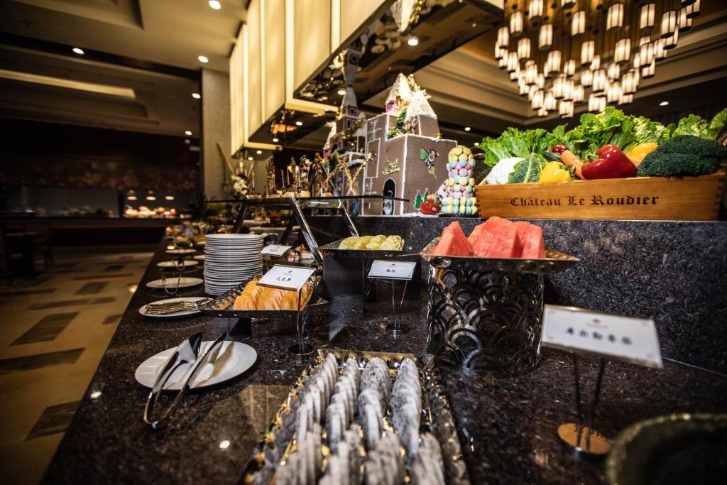 Binhai Jinling International Hotel photo