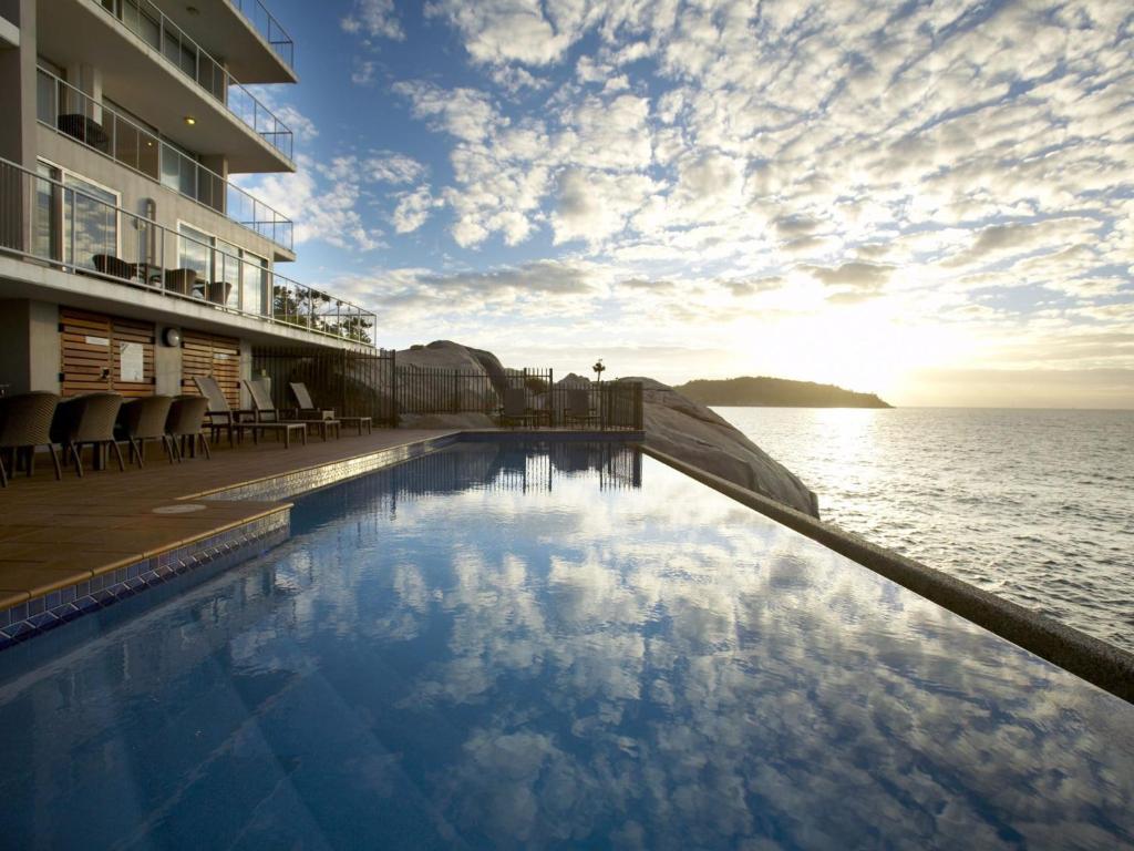 1 Bright Point Apartment 5201, Nelly Bay