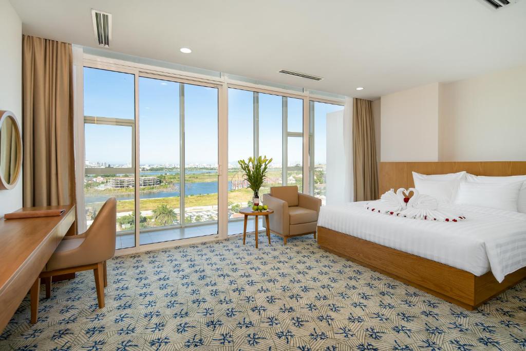 Lamanga Hotel & Suite Danang
