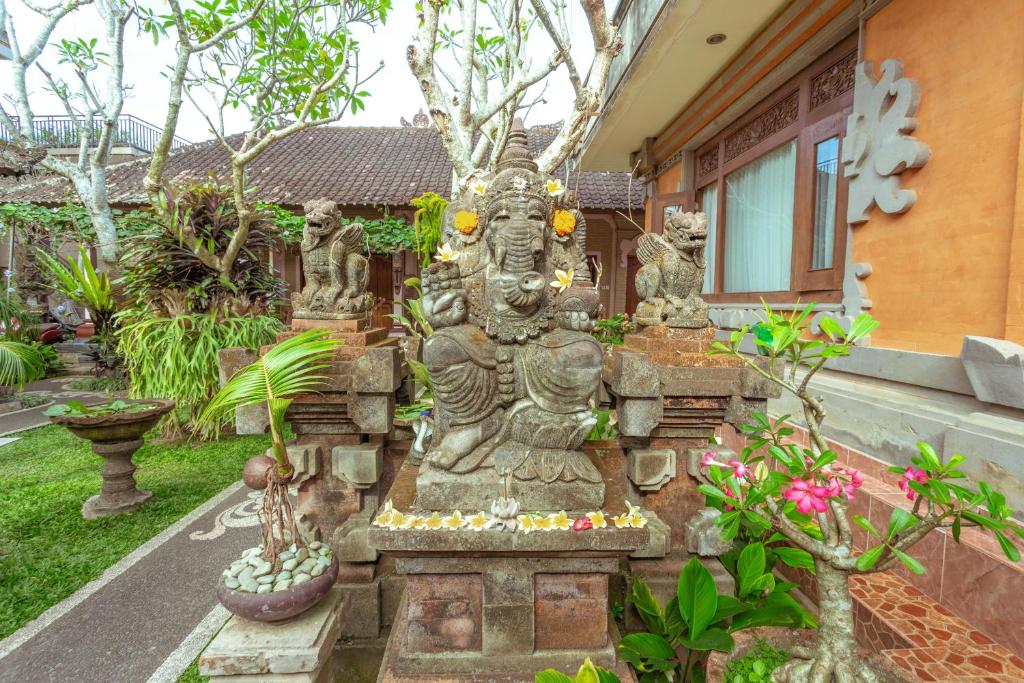 Pintu masuk