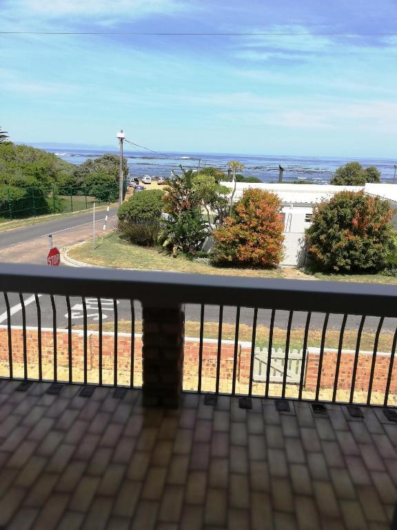 C the C - Holiday Home, Hermanus