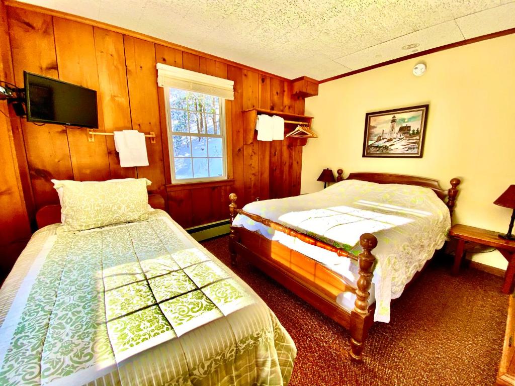 Turn of River Lodge photo
