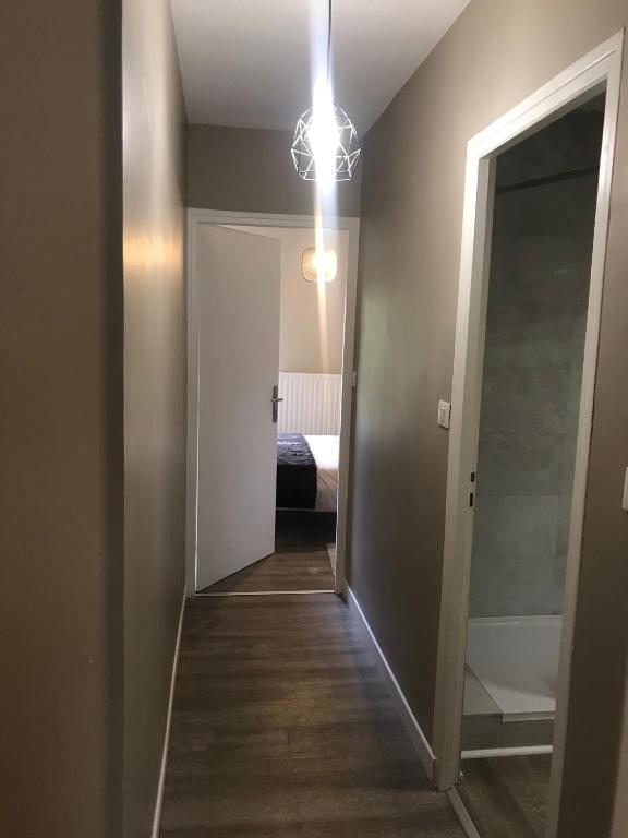 Confort - Nancy Centre - Chambre - Salle de sport - 45 m2 - 2