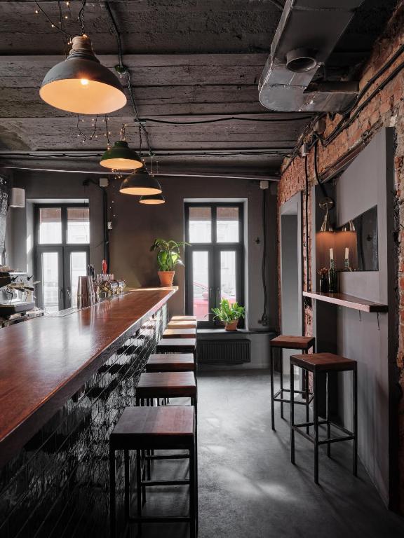 D bar and rooms 전경