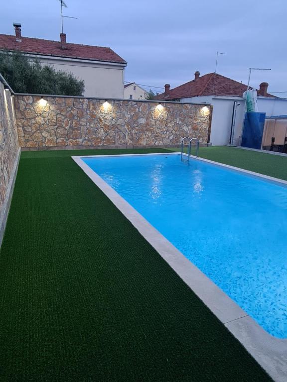 Holiday house Gaspar — Hotel in Zadar