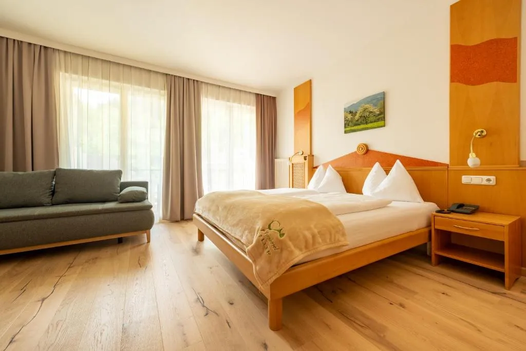 Der Thaller - Wirtshaus - Restaurant - Hotel, hotel in Anger
