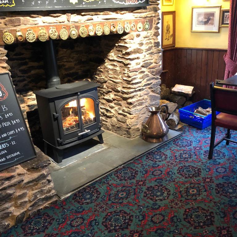Raleghs Cross Inn photo
