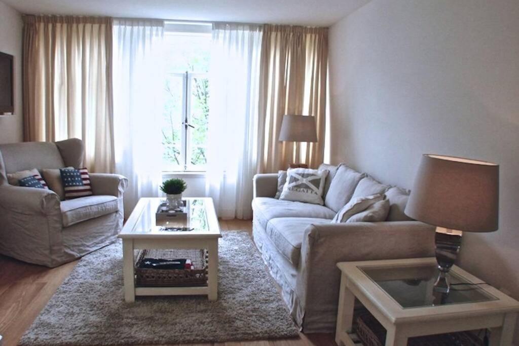 Stylish Canalhouse B, Amsterdam