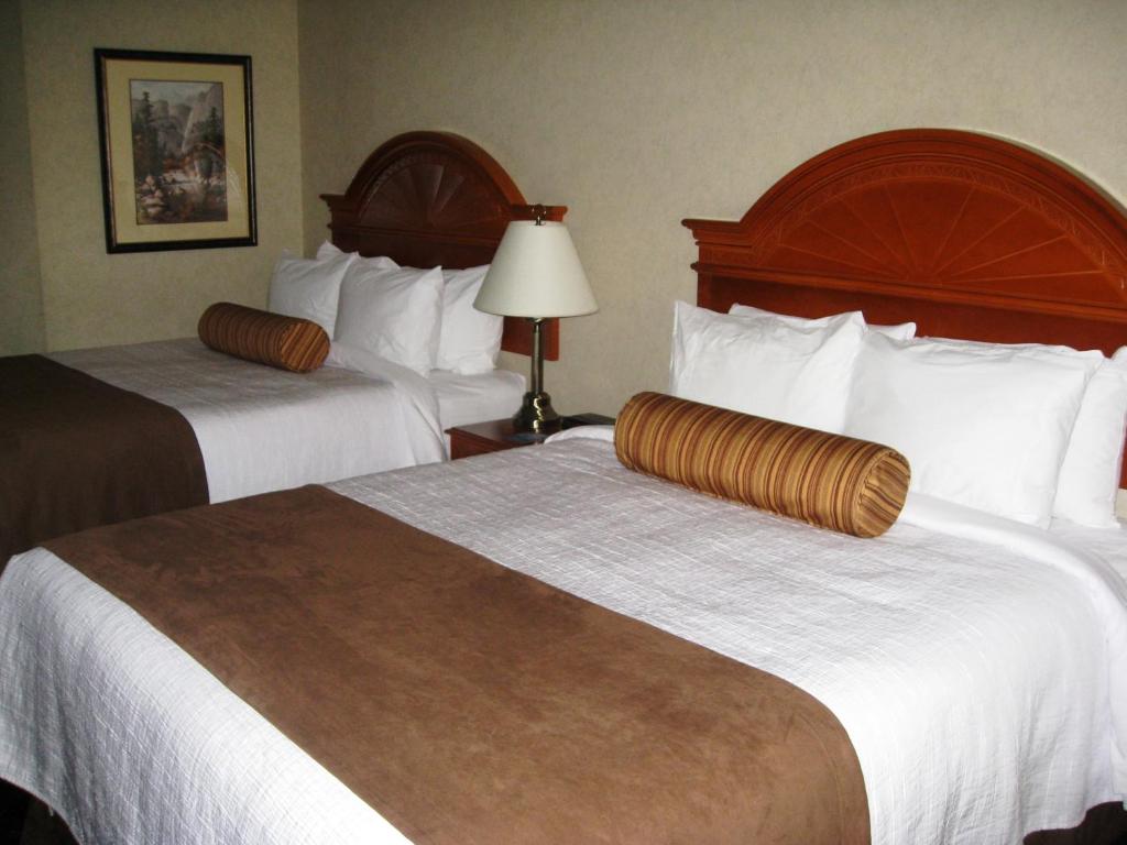 Travelodge by Wyndham Strathmore photo