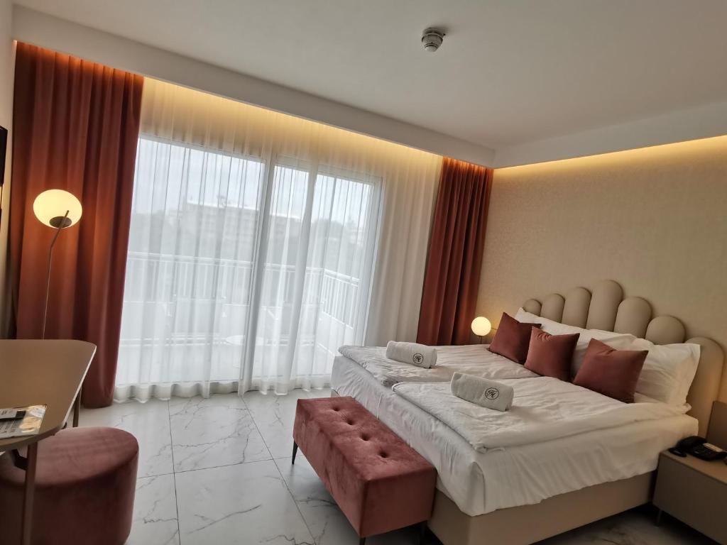 Hotel Astoria — Pokoje in Bibione, Wenecja Euganejska