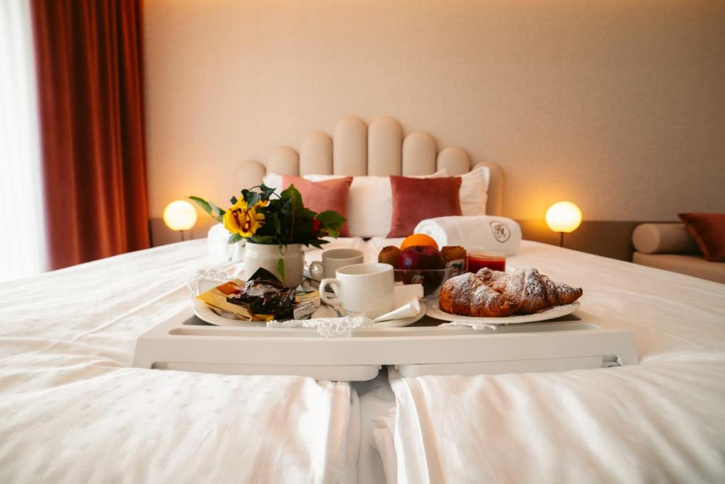 Hotel Astoria — Pokoje in Bibione, Wenecja Euganejska