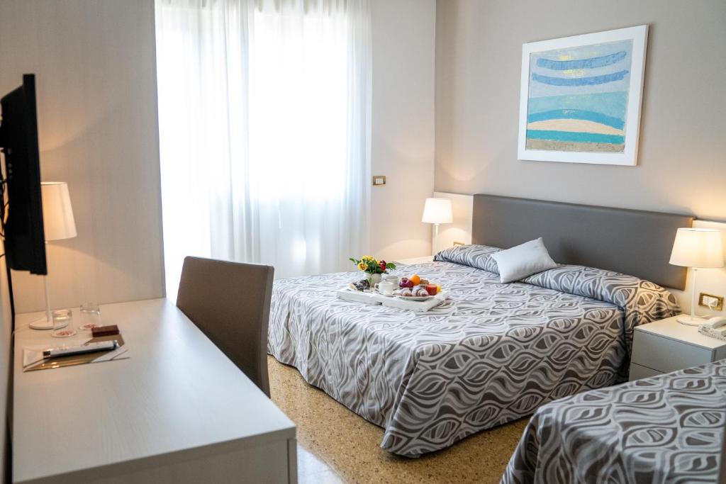 Hotel Astoria — Pokoje in Bibione, Wenecja Euganejska
