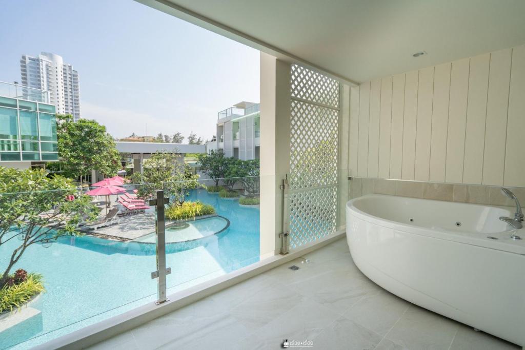 The Sea Cret Hua Hin Hotel