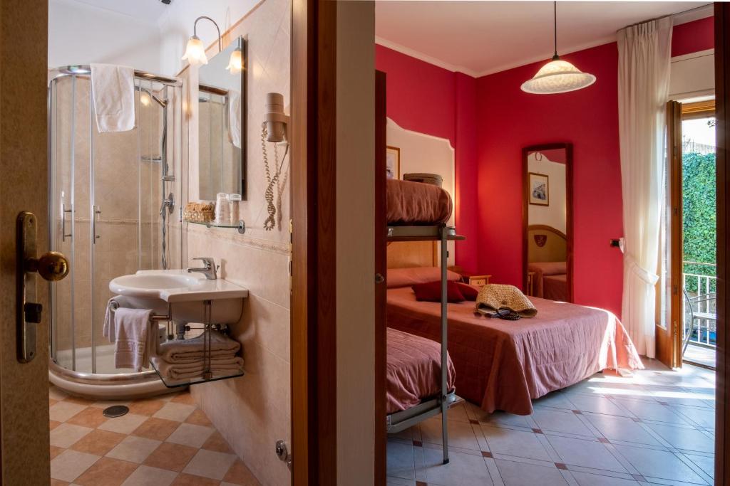 Hotel Savoia Sorrento photo