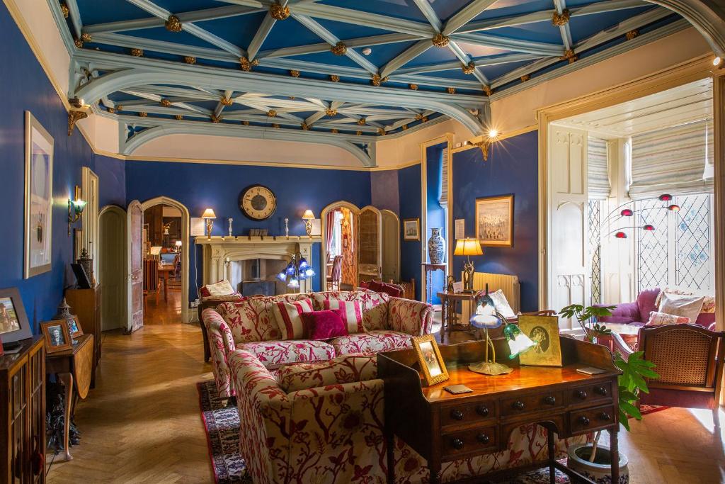 Augill Castle フロント・ロビー