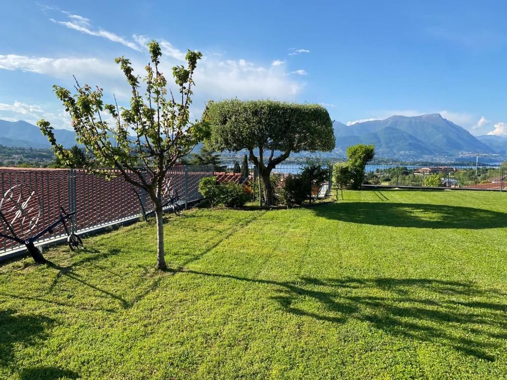 Flowers & garden apartment con vista lago - 3