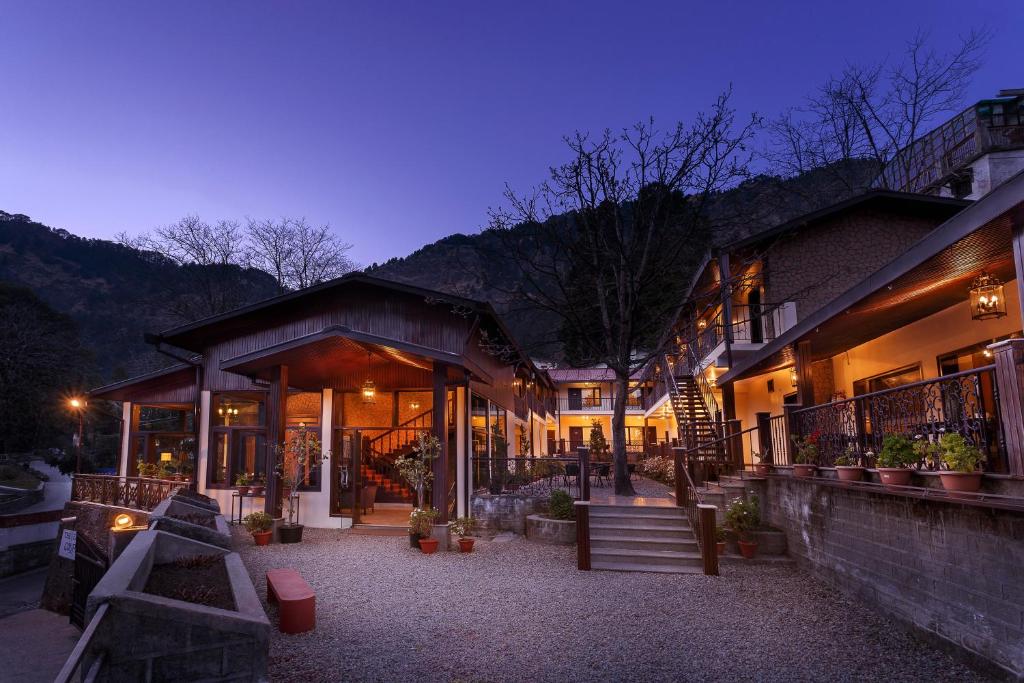 The Earls Court by Leisure Hotels — Hotel in Nainital