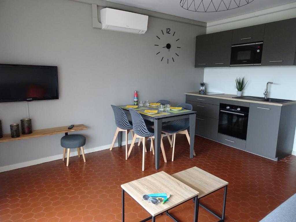 T3 150 m de la plage, climatisation, piscine et parking privatif - Le Lavandou - 3