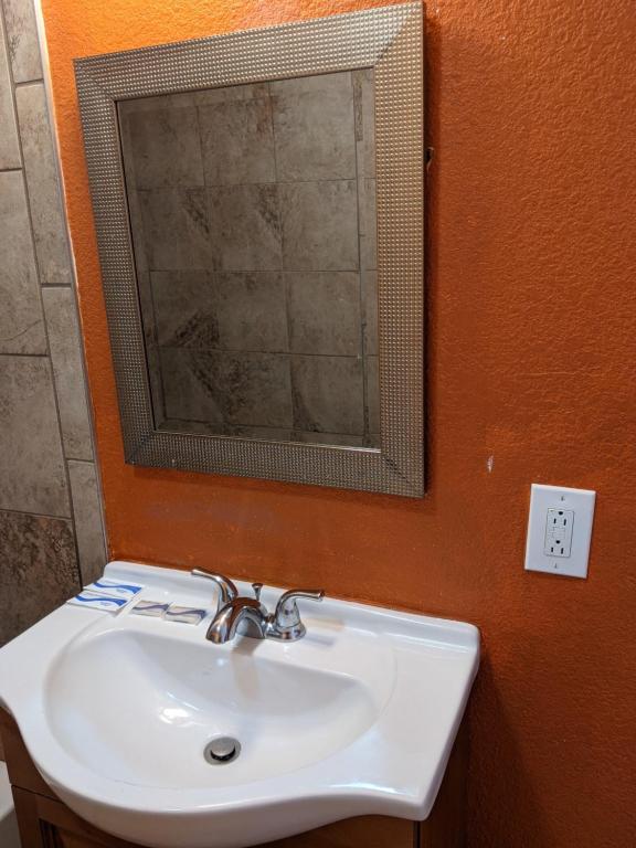 Budget Inn photo