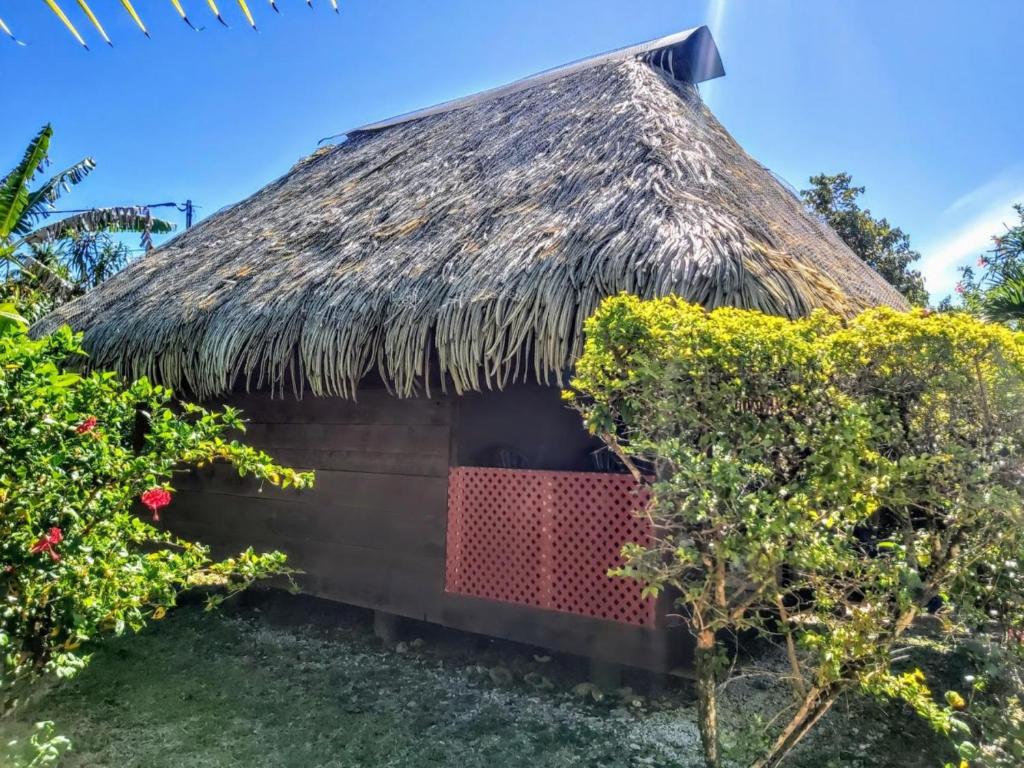 HUAHINE - Bungalow Pitate, Fare