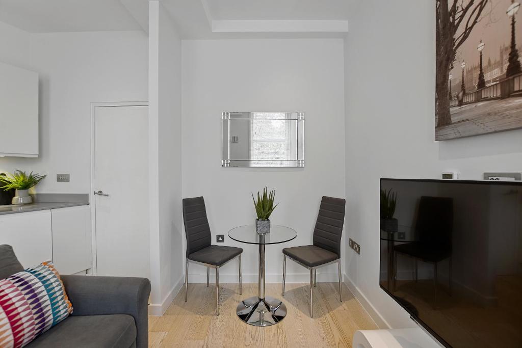 West Street by Q Apartments photo