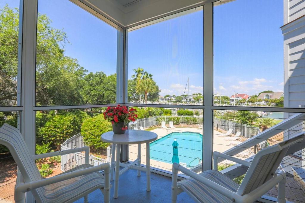 Sunny Side Up, Isle of Palms