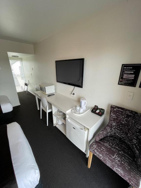 The Riccarton Hotel photo