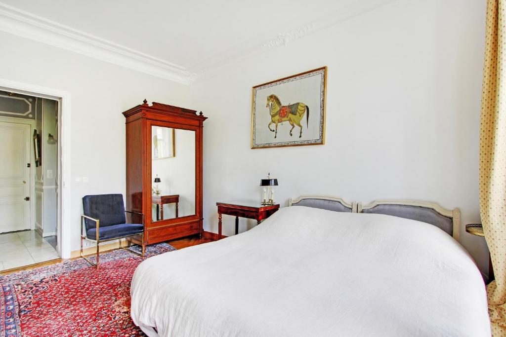 Suite junior avec balcon et vue sur Arc de Triomphe - 4