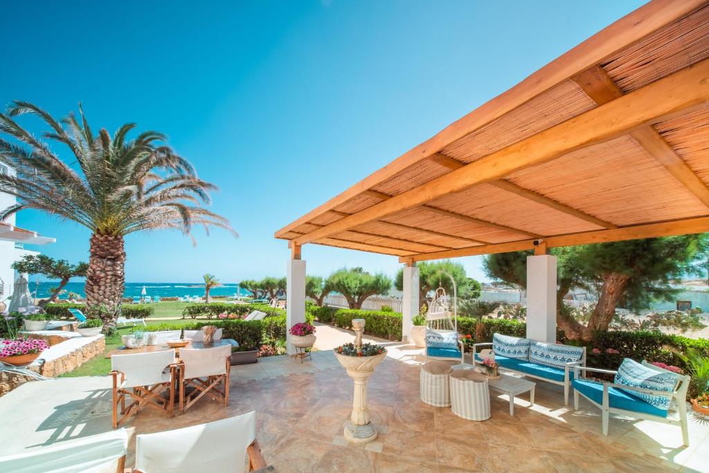 Pyrgos Beach Hotel Apartments photo