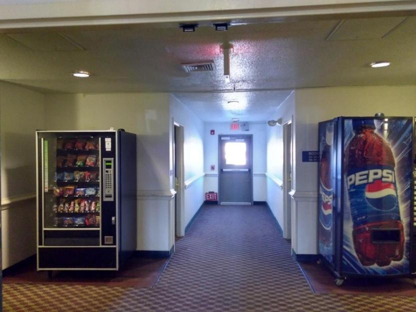 InTown Suites Extended Stay Indianapolis IN - Traders Point photo