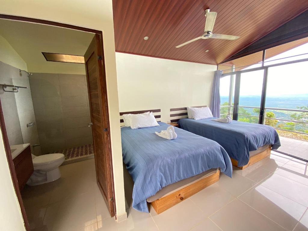 Casa Linda Vista — Hotel in Charcos