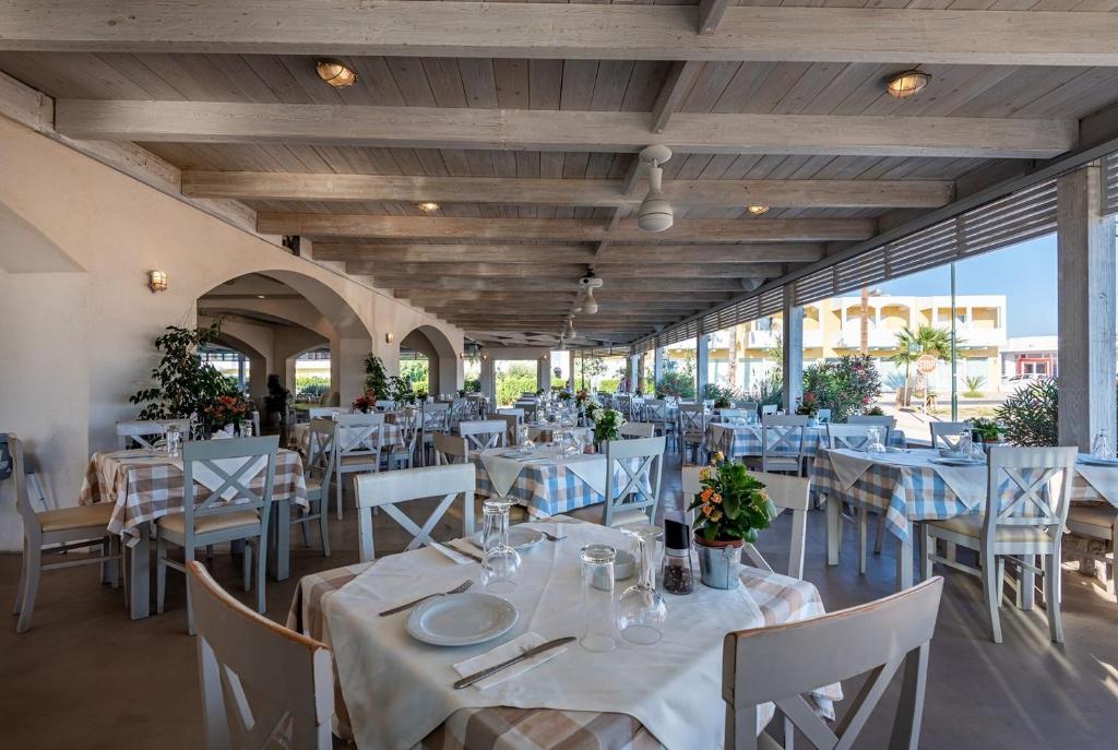 ONEIRO Boutique Hotel — Restaurant & bars in Tigaki, South Aegean