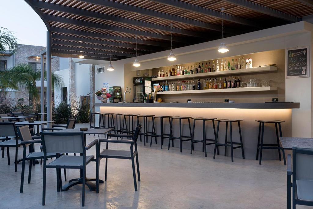 ONEIRO Boutique Hotel — Restaurant & bars in Tigaki, South Aegean
