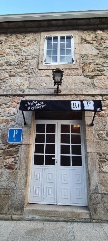 A Taberna de Gundian — Hotel in Vedra