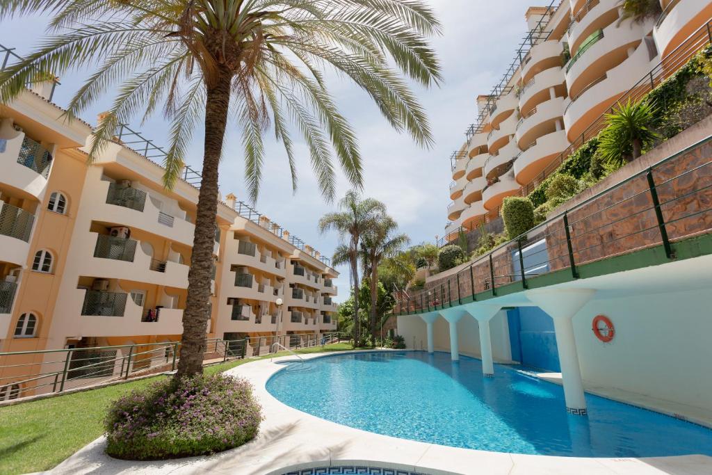 Senorio de Aloha Apartahotel Serviced apartment (Marbella) Deals