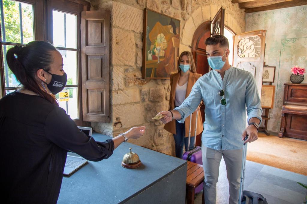 フロント・ロビー