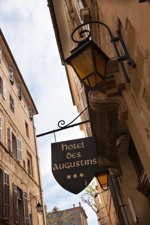 Hotel des Augustins photo