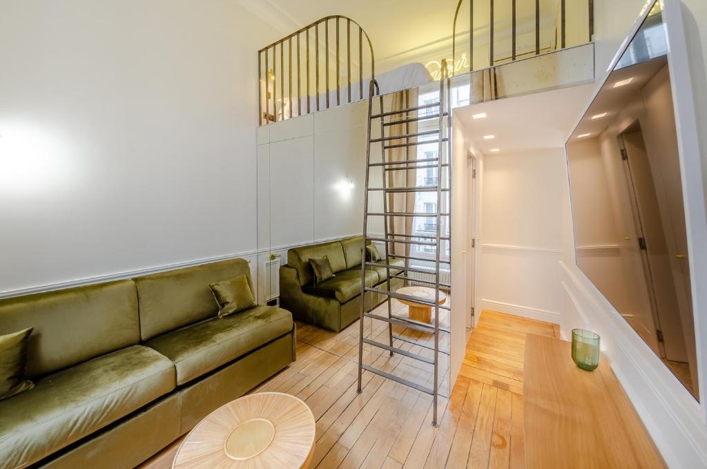 Appartement de standing 1 – tour Eiffel/Invalides, Paris