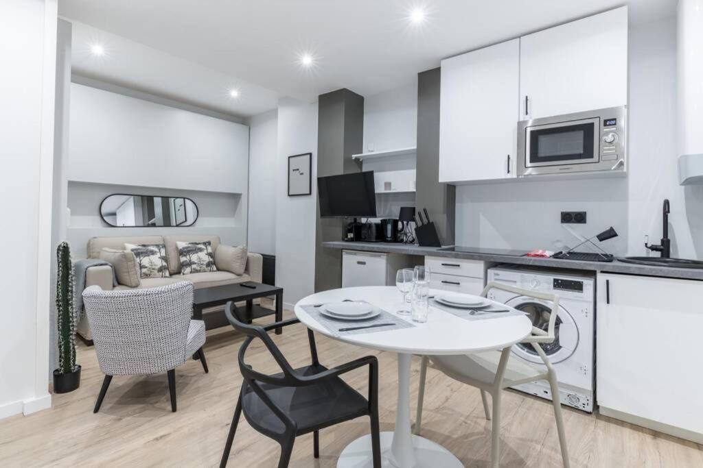 HSH Versigny-Mairie du 18eme Cosy Studio 2P — Hotel in Paris