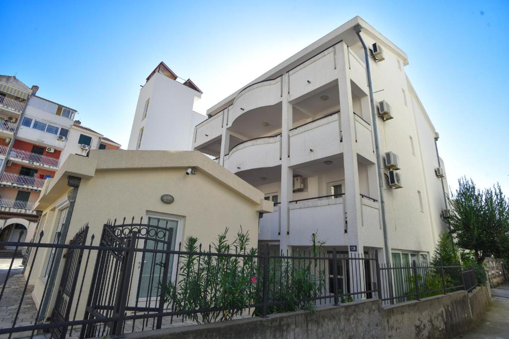 Vila IDILA - 1