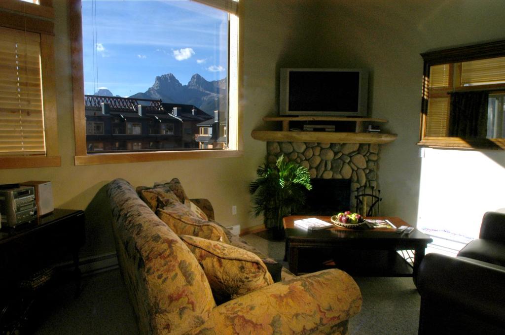 Apartment 411, Antique Heritage, Canmore