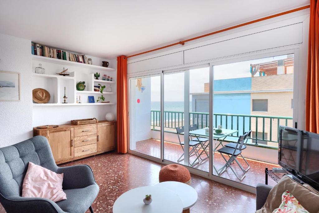 LG Sea Views - 5